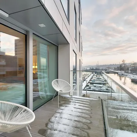 Dom & House - Yacht Park غدينيا