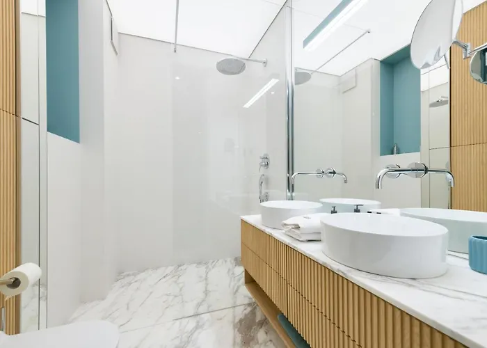 Dom & House - Yacht Park